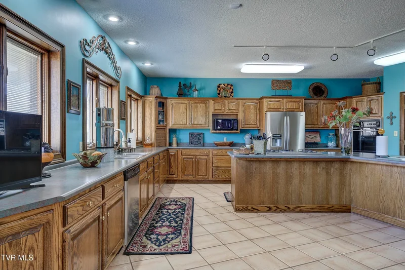 373 Dalewood Road, Johnson City, TN 37601, Elizabethton, Tennessee, United States. - Photo 21
