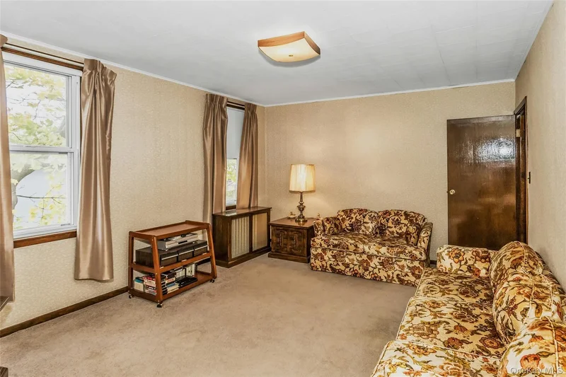 61-22 56th Drive, New York, New York, United States. - Photo 27
