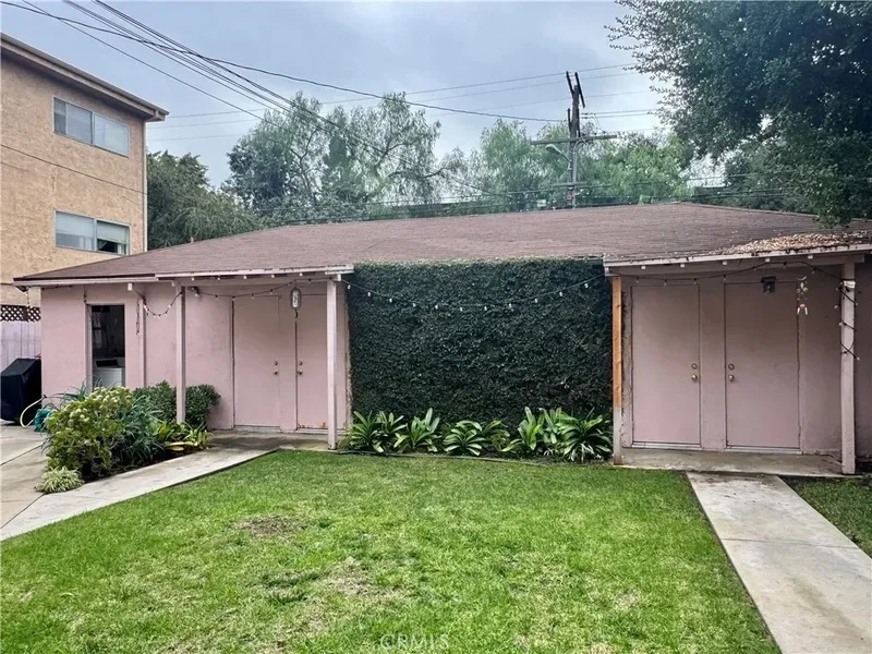 12944 Riverside Drive, Los Angeles, California, United States. - Photo 7