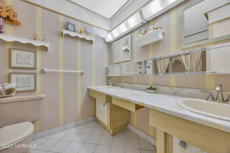 11 Dutch Road, East Brunswick, NJ 08816, East Brunswick, New Jersey, United States. - Photo 24