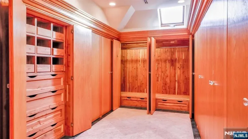 64 Stony Ridge Road, Saddle River, NJ 07458, Saddle River, New Jersey, United States. - Photo 24