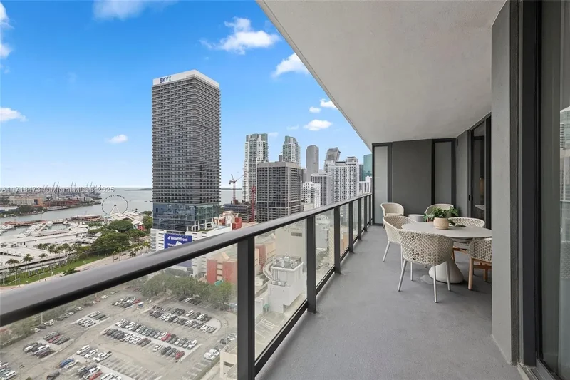 601 NE 1st Avenue, #2115, Miami, FL, 33132, USA, Miami, Florida, United States. - Photo 5