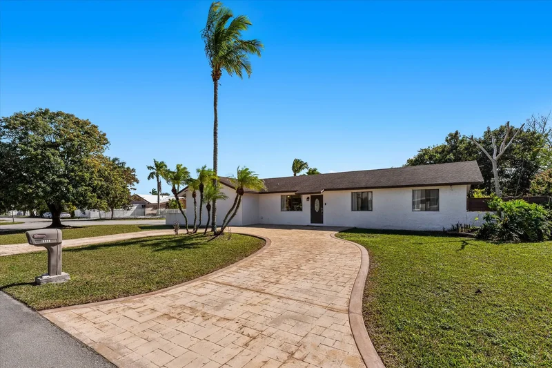 12900 SW 189th St , Miami, FL 33177, Miami, Florida, United States. - Photo 28