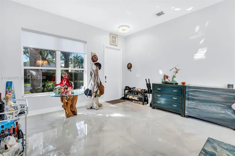 7665 NW 19th Ct, Pembroke Pines, FL 33024, Pembroke Pines, Florida, United States. - Photo 2