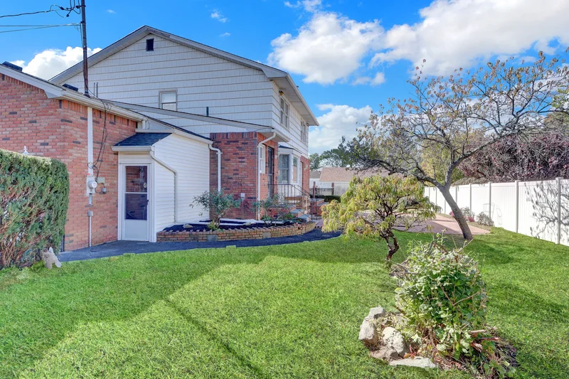 1538 10th Street, West Babylon, NY 11704, West Babylon, New York, United States. - Photo 11