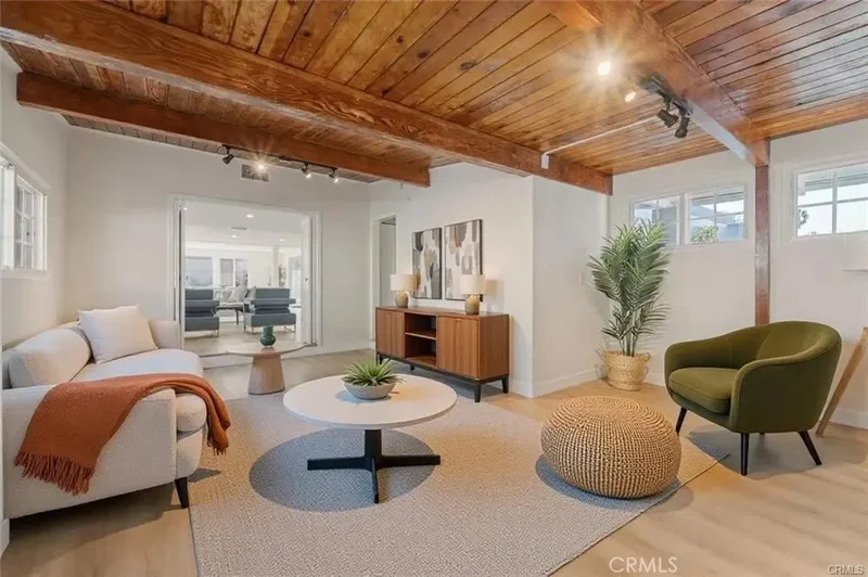 7272 W 90th Street, Los Angeles, California, United States. - Photo 8