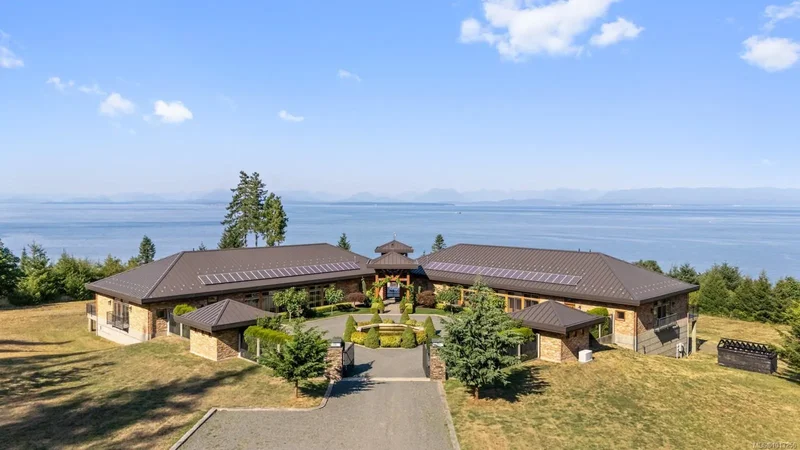 7939 Lenwood Rd, Puntledge, British Columbia, Canada. - Photo 8