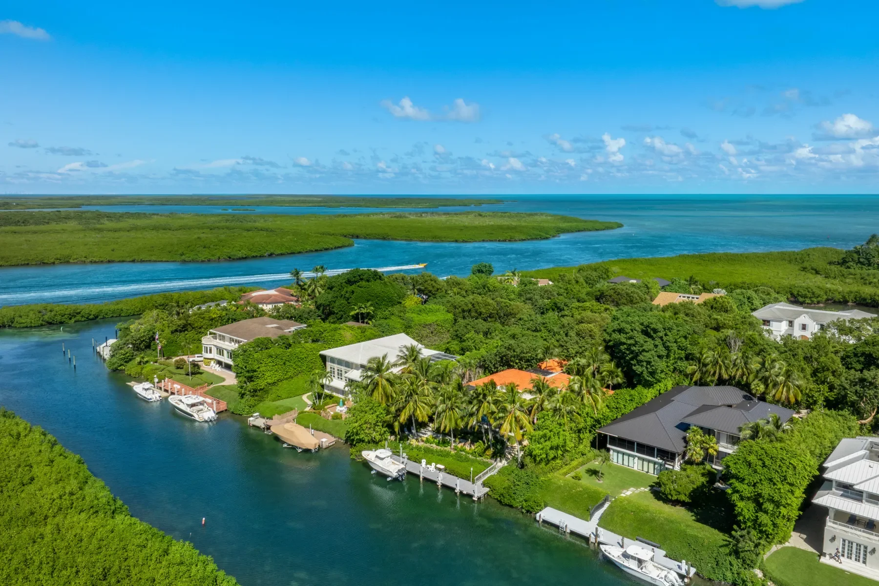 32 Cardinal Lane, Key Largo, FL 33037, Key Largo, Florida, United States. - Photo 12