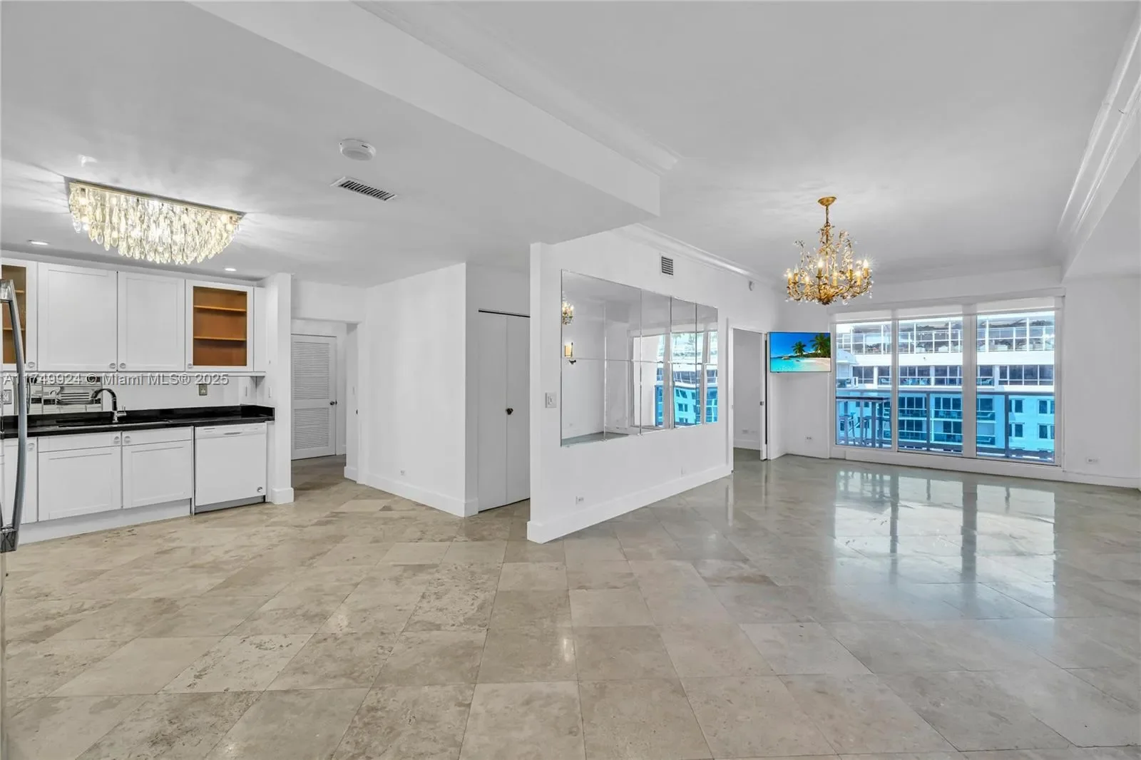 2301 Collins Ave PH18, Miami Beach, Florida, United States. - Photo 9