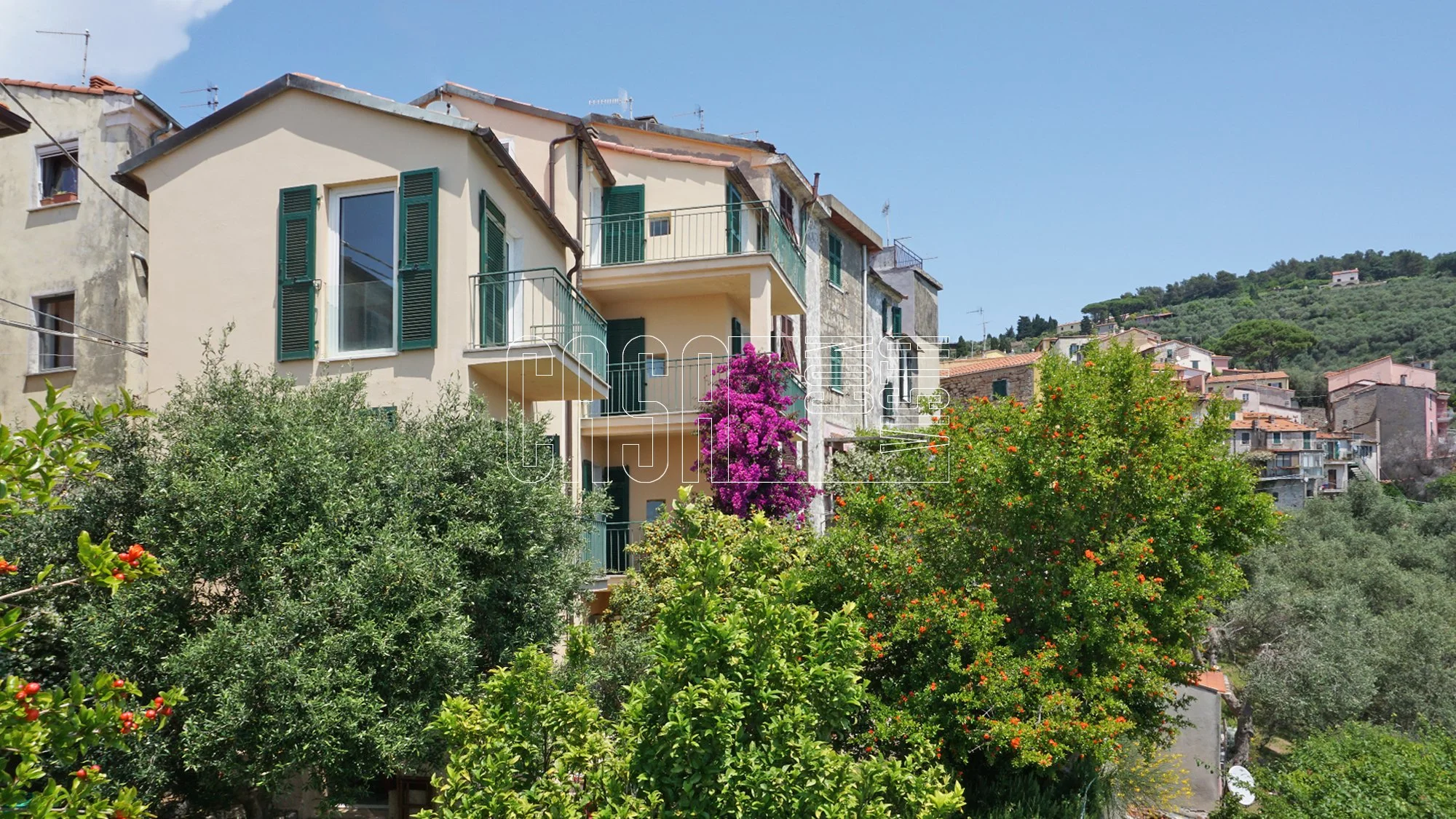 House of great charm located in La Serra, Lerici, with sea view, garden and garage