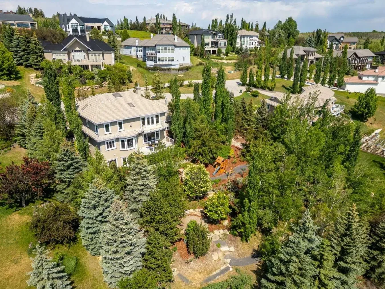 57 Slopes Point SW, Calgary, Alberta, Canada. - Photo 2