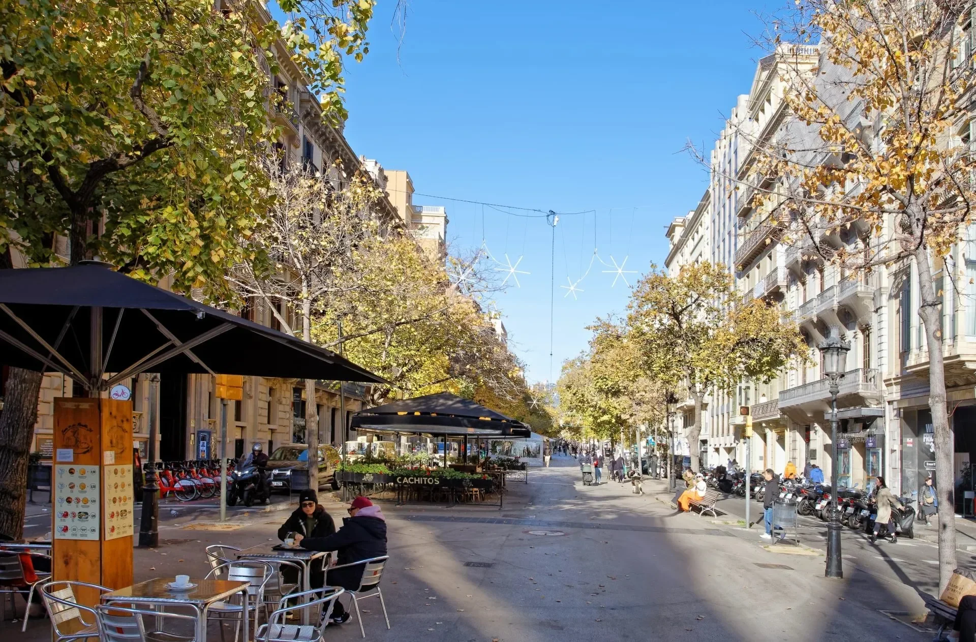 Eixample, Barcelona, Spain. - Photo 14
