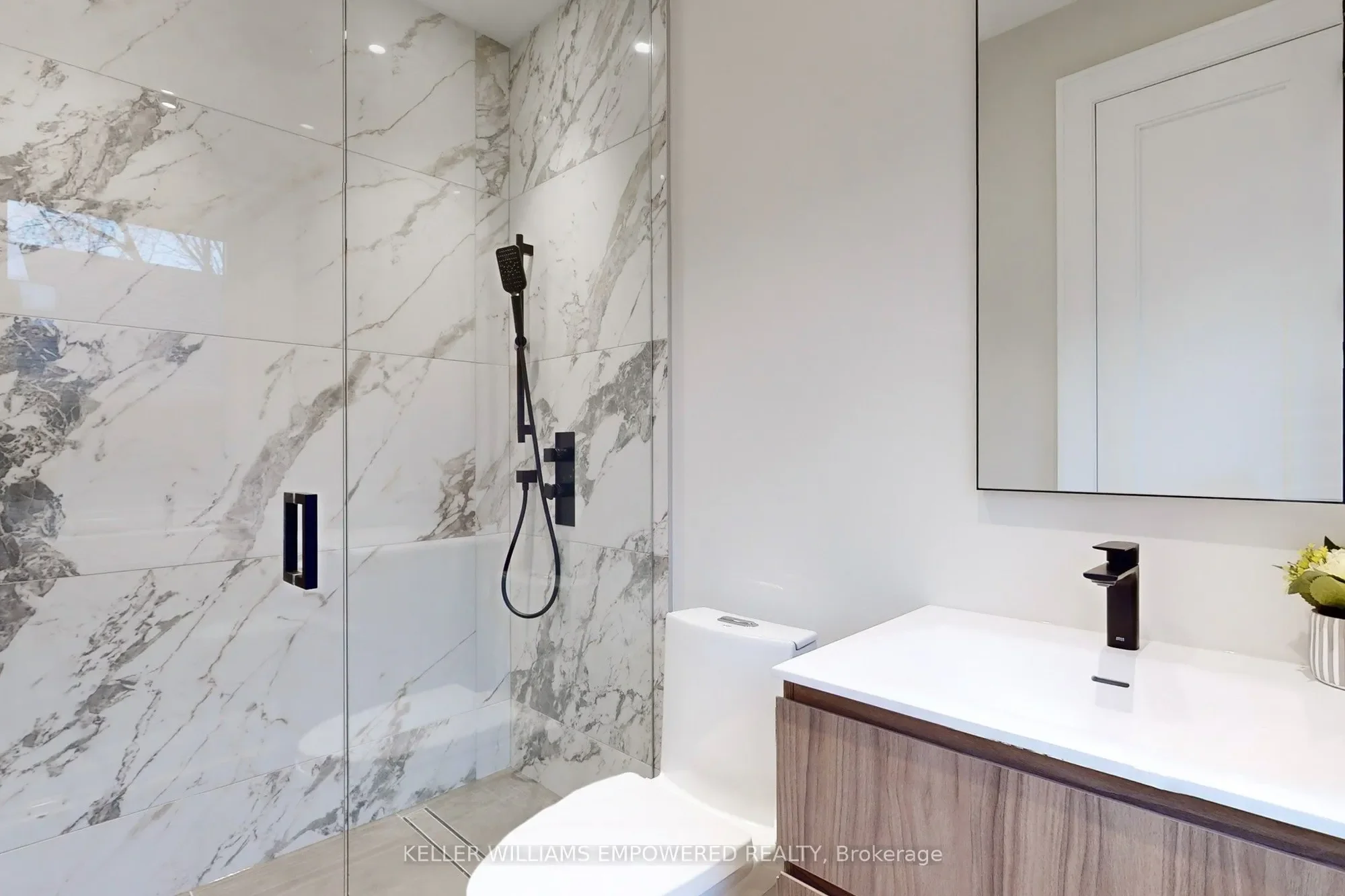 127 Joicey Boulevard, Toronto, ON M5M 2T8, Toronto, Ontario, Canada. - Photo 20