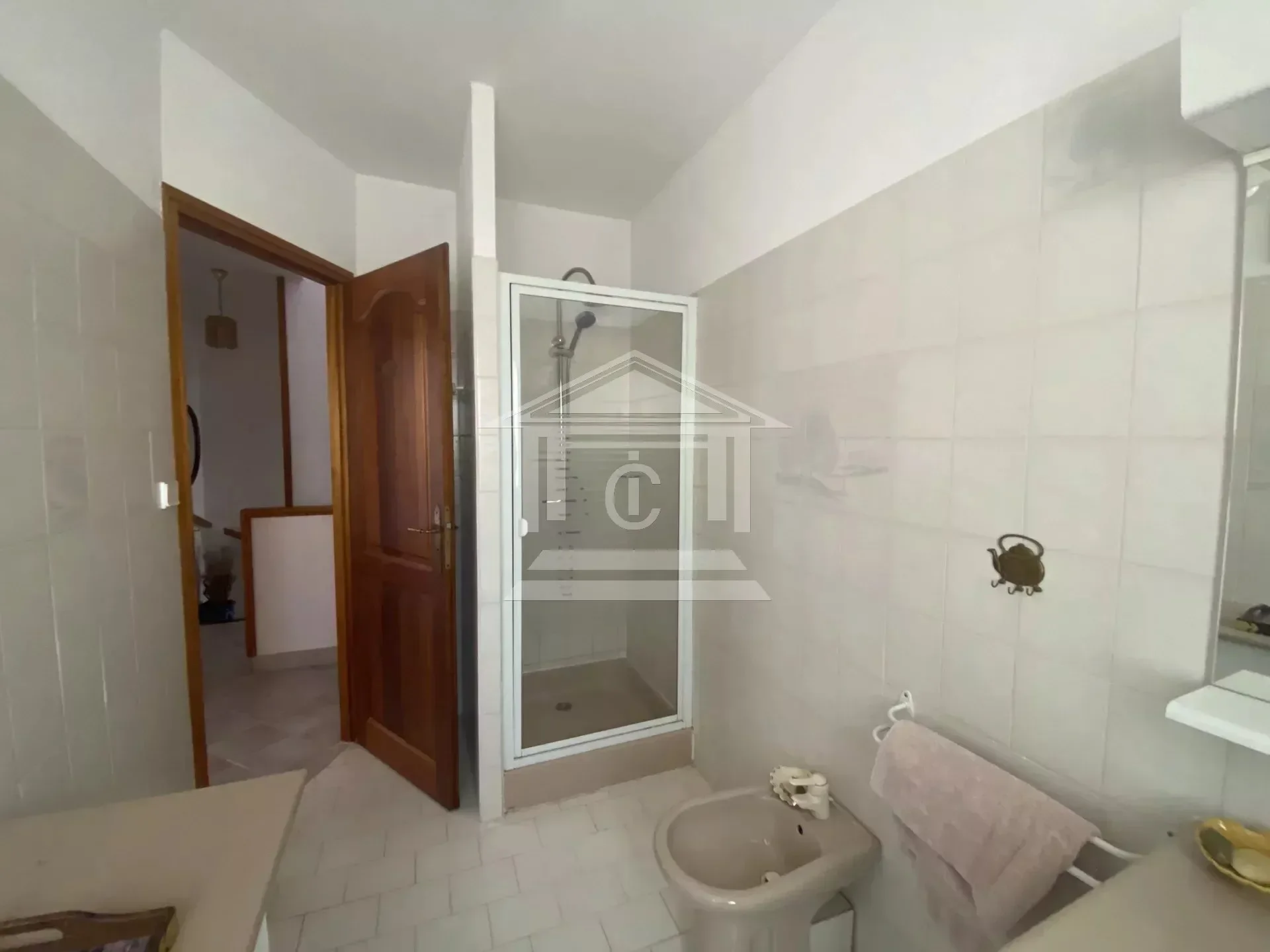 Gallery photo 4
