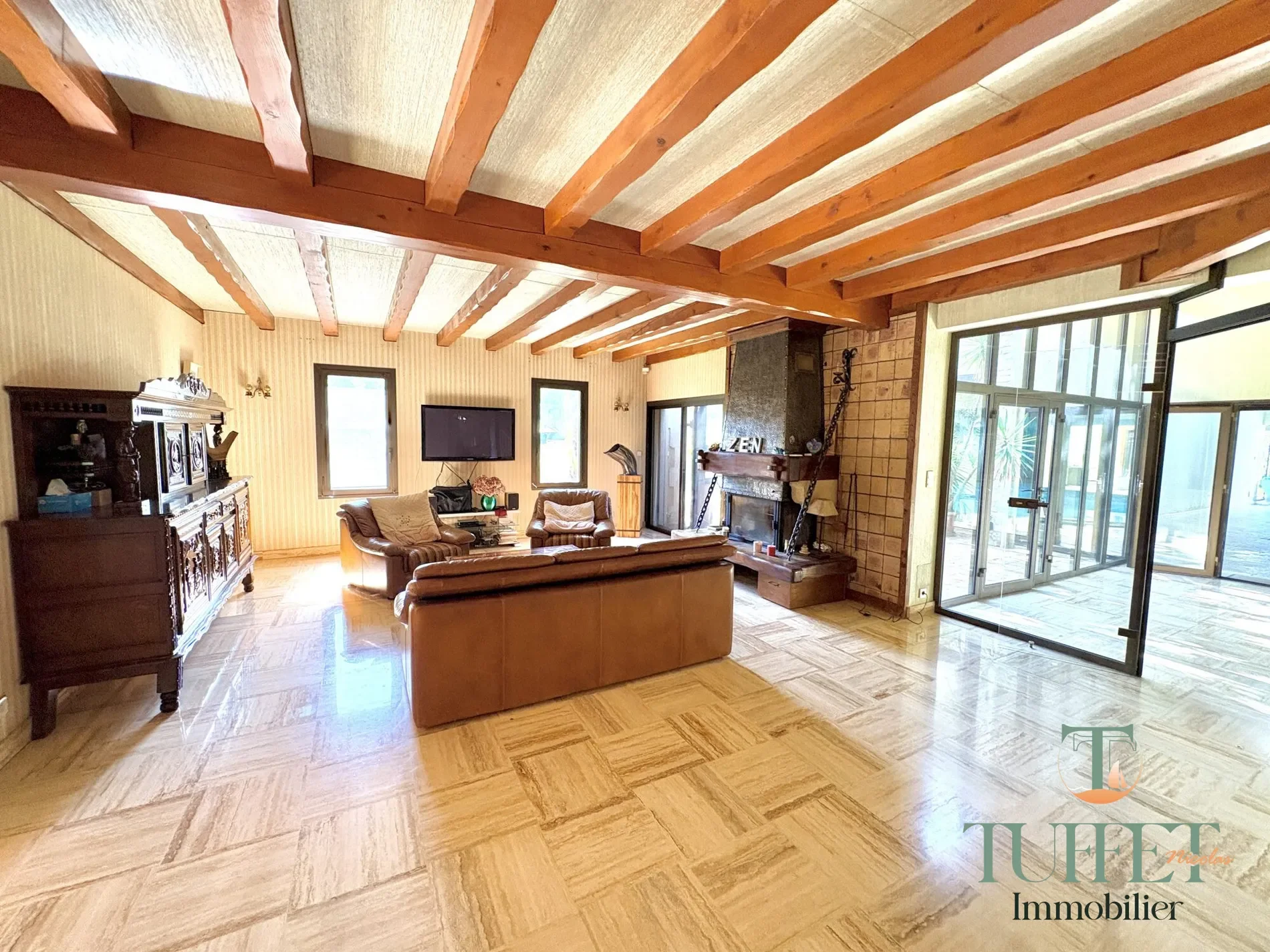 Gallery photo 1