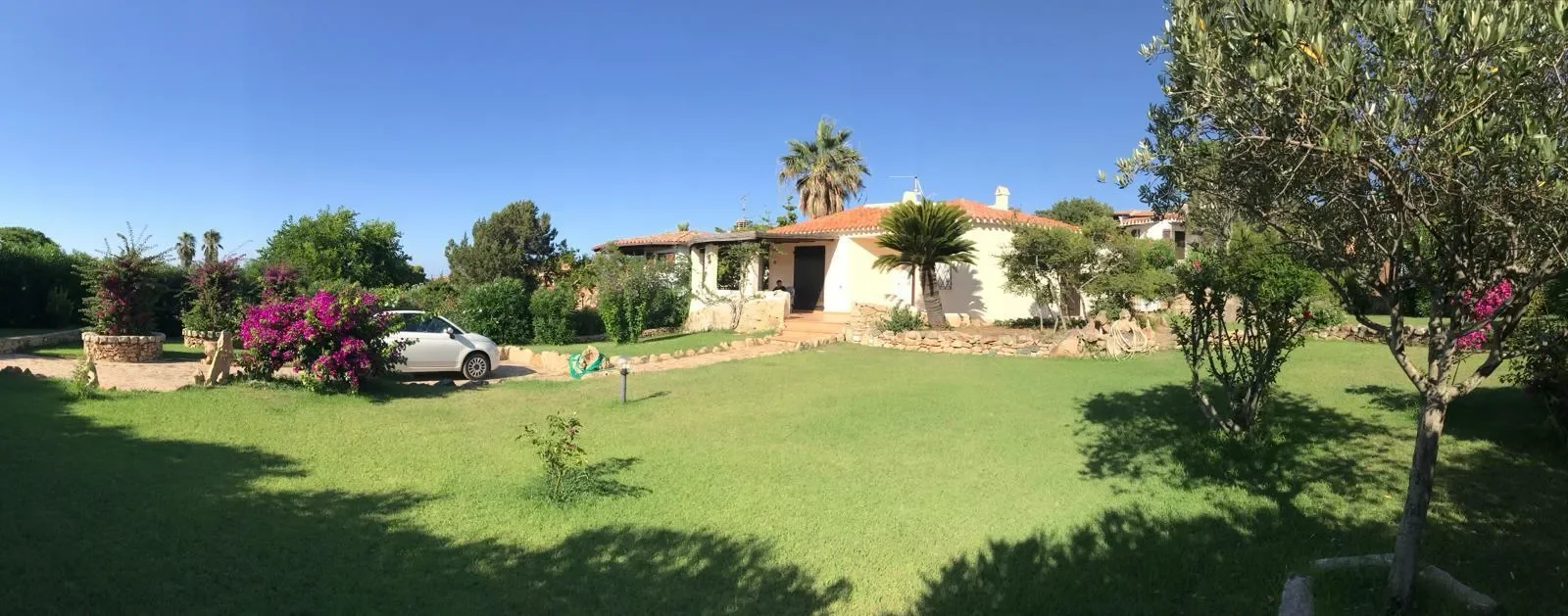 Exterior photo 3