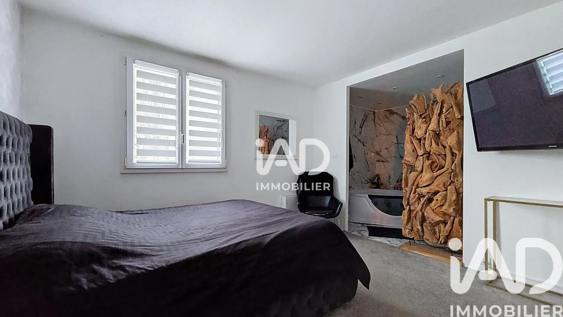 Gallery photo 3