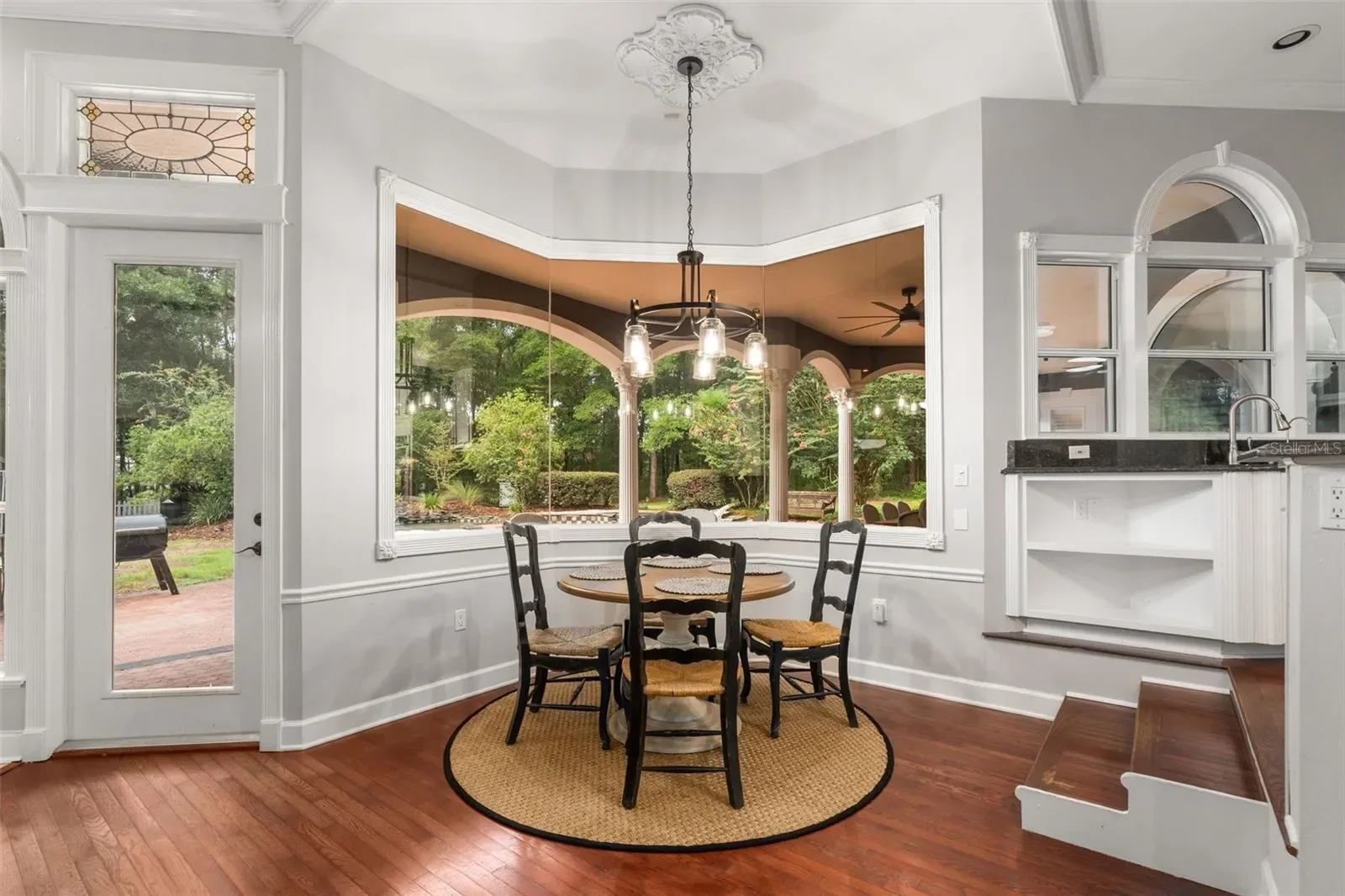 Gallery photo 11