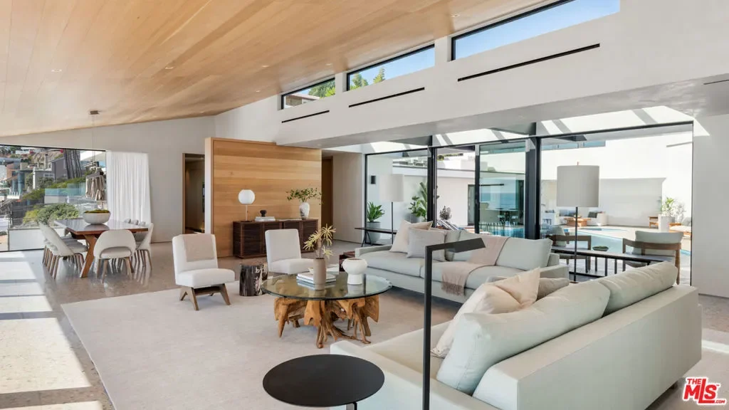 31388 Broad Beach Road, Malibu, California, United States. - Photo 35
