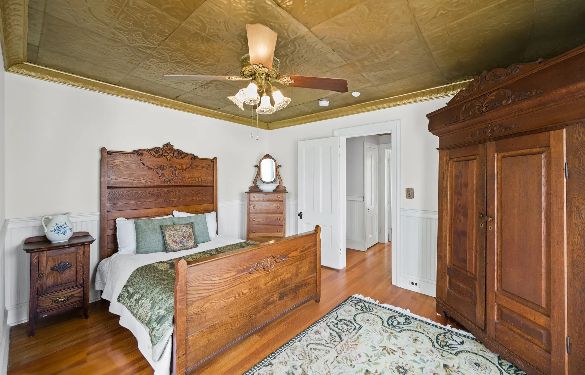 Gallery photo 3