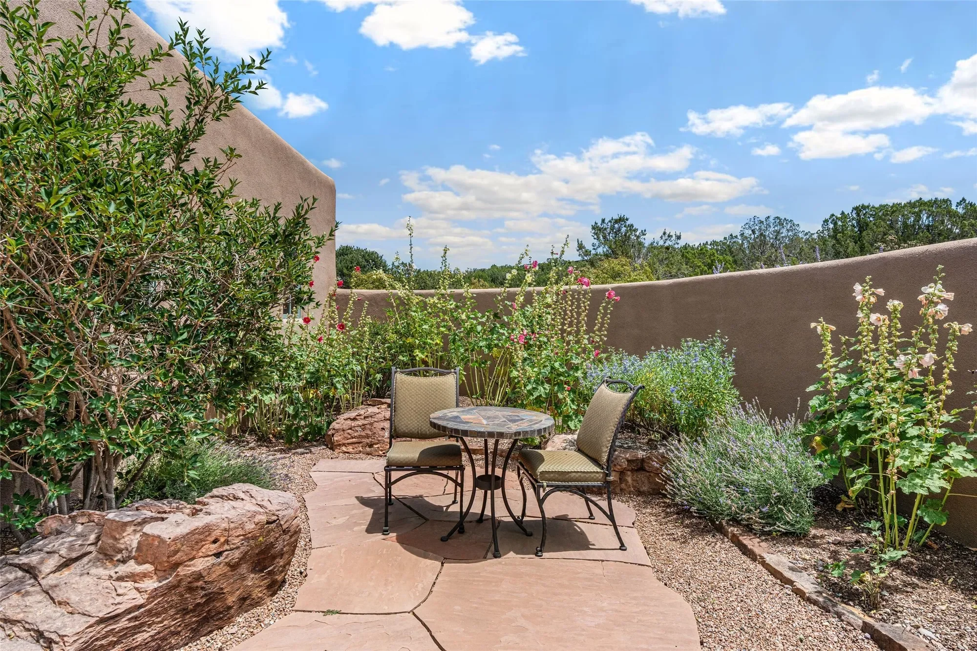 15 Calle Ojitos, Santa Fe, NM 87506, Santa Fe, New Mexico, United States. - Photo 5