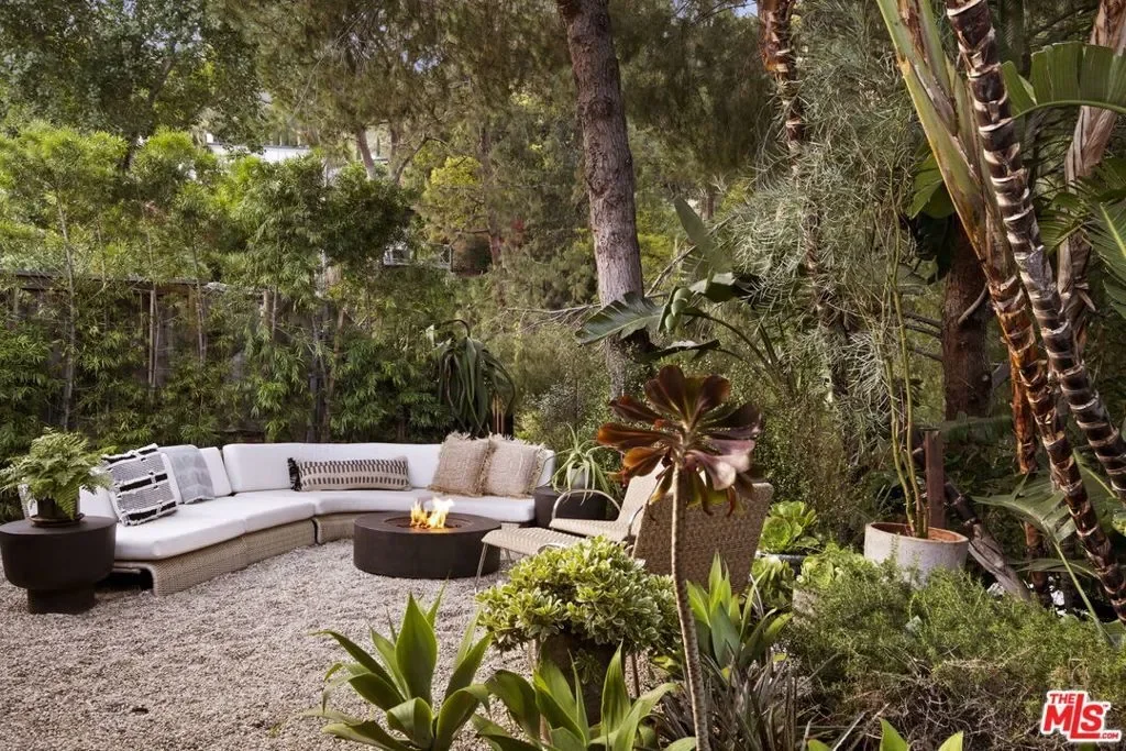2246 Chelan Place, Los Angeles, California, United States. - Photo 14