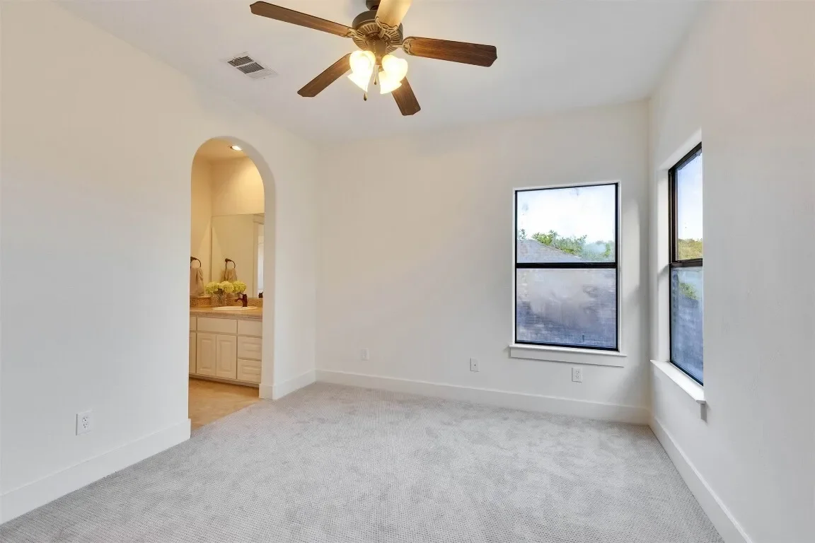 13601 Montview Drive, Austin, TX 78732, Austin, Texas, United States. - Photo 25