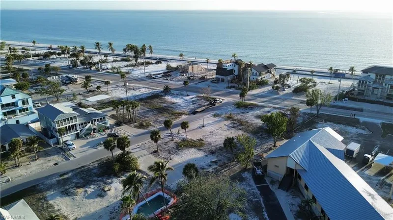 103 -105-107 Bay Mar DR, Fort Myers Beach, Florida, United States. - Photo 17