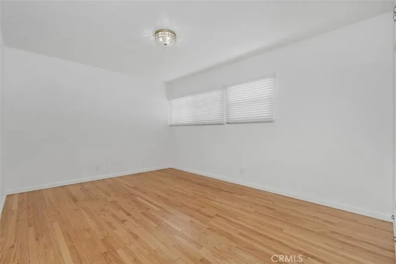 831 Roswell Avenue, Signal Hill, California, United States. - Photo 27