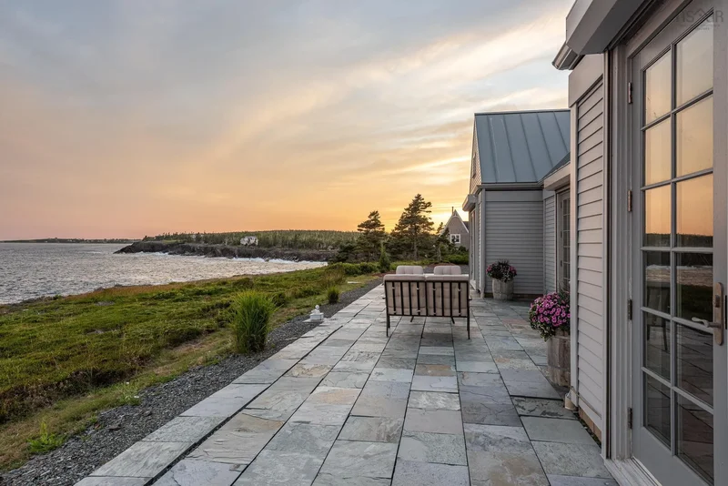 604 Middle Road, Lunenburg, Nova Scotia, Canada. - Photo 17