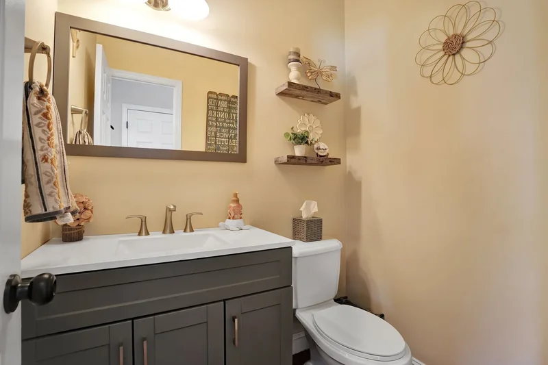 2 Derby Ct, Aquebogue, New York, United States. - Photo 34