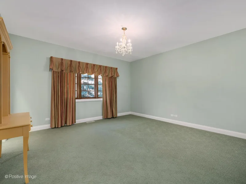 48 FOREST GATE Circle, Oak Brook, Illinois, United States. - Photo 21