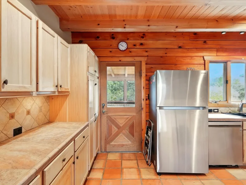 125 Apache Canyon Trail, Santa Fe, NM 87505, Santa Fe, New Mexico, United States. - Photo 10