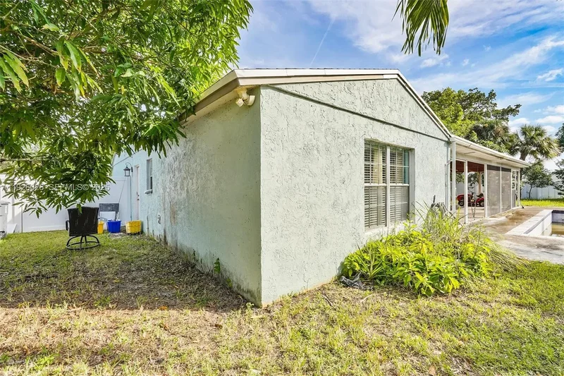 8113 Rose Marie Cir, Boynton Beach, Florida, United States. - Photo 19