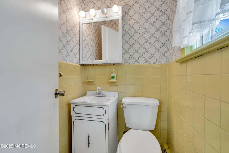 71 Lenox Avenue, Oakhurst, NJ 07755, 07755, New Jersey, United States. - Photo 26