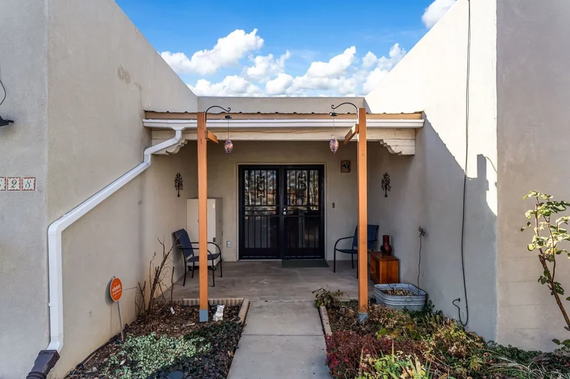 1628 La Cieneguita , Santa Fe, NM 87507, Santa Fe, New Mexico, United States. - Photo 31