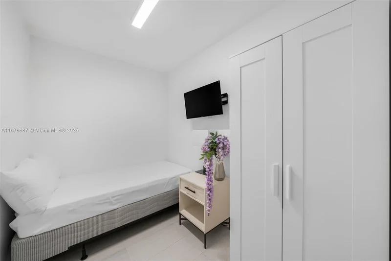 9349 Collins Ave 406, Bal Harbour, Florida, United States. - Photo 32