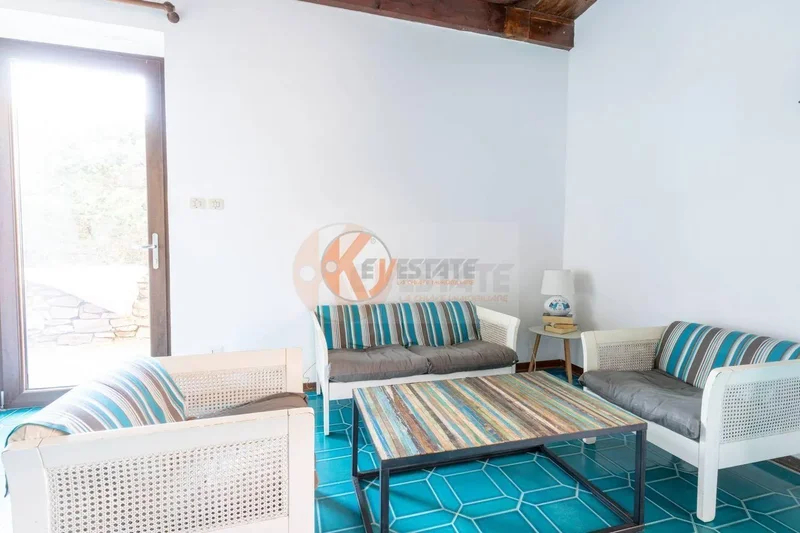 Sale – Viale La Pelosa 1 – Stintino