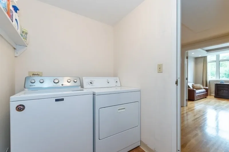 79 Florence St, #402S, Newton, MA, 02467, USA, Brookline, Massachusetts, United States. - Photo 23