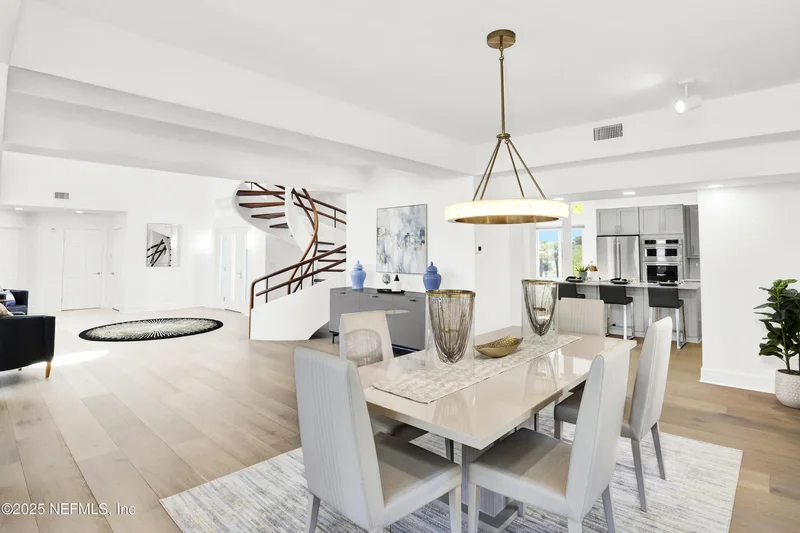435 OCEAN SHORE Boulevard, Ormond Beach, Florida, United States. - Photo 13