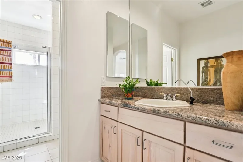 27 Avenida Fiori, Henderson, Nevada, United States. - Photo 53