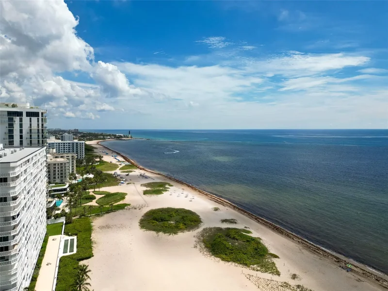 900 N Ocean Blvd. 1604, Hillsboro Beach, Florida, United States. - Photo 52