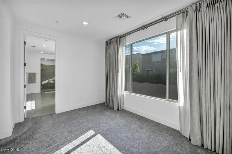 195 Cactus Sunrise Street, Las Vegas, Nevada, United States. - Photo 32