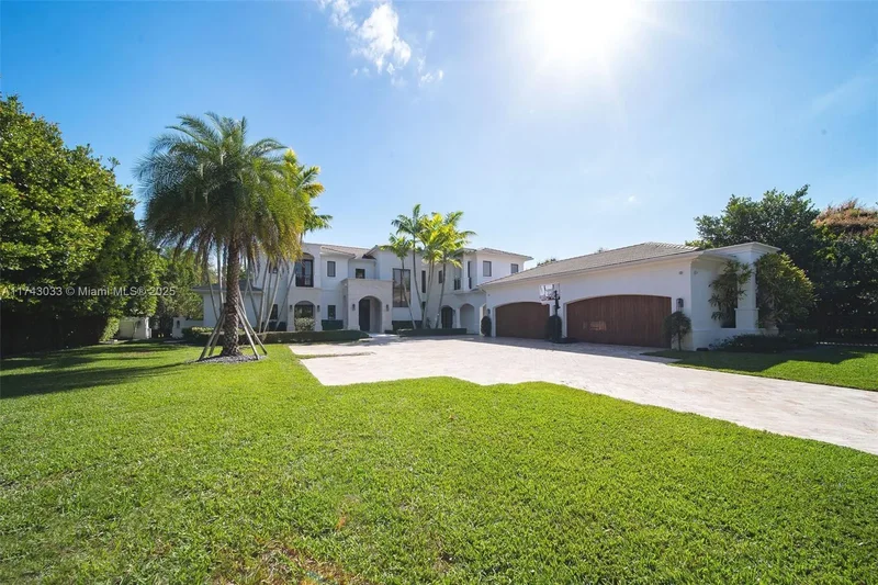 8955 SW 63rd Ct, Coral Gables, Florida, United States. - Photo 58