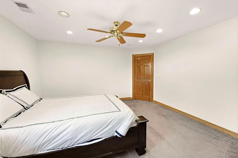 2595 S Harlan Court, Lakewood, Colorado, United States. - Photo 32