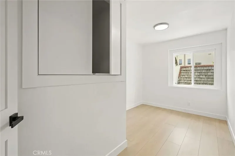 7010 Lennox Avenue, Los Angeles, California, United States. - Photo 31