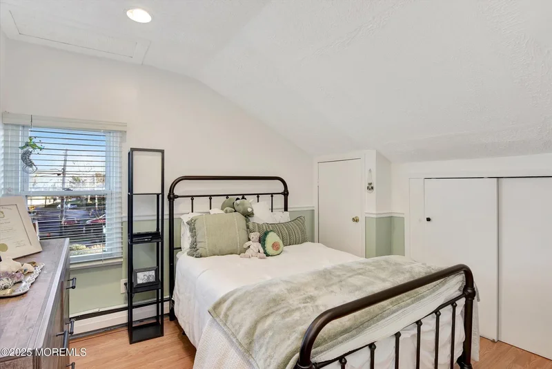 238 Shoreland Circle, Laurence Harbor, NJ 08879, Old Bridge Township, New Jersey, United States. - Photo 33