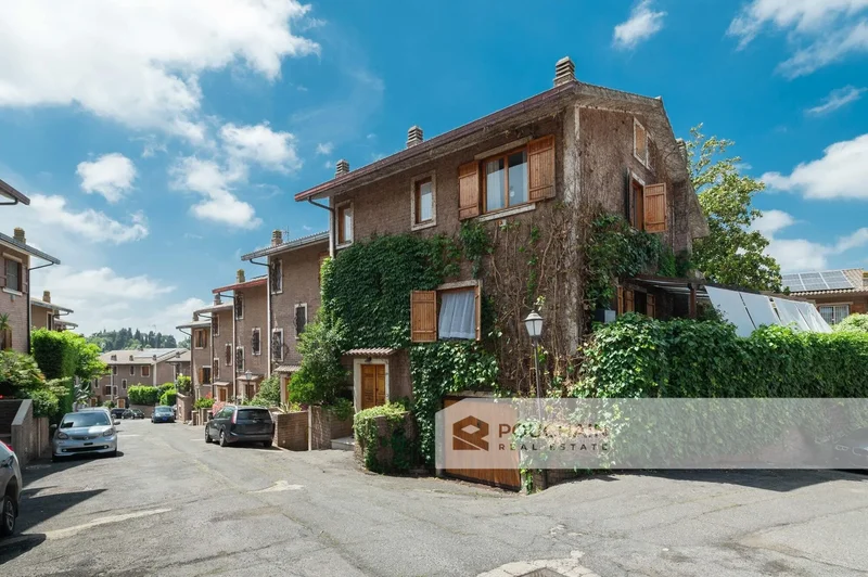 TERRACED VILLA FOR SALE IN LA GIUSTINIANA
