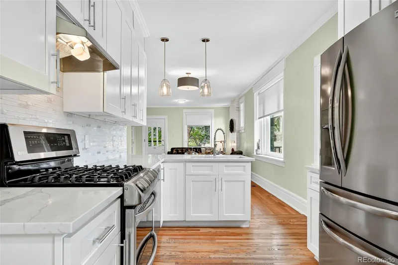 2065 Holly Street, Denver, Colorado, United States. - Photo 19