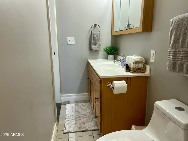 3217 E FLOWER Street, Phoenix, AZ 85018, Phoenix, Arizona, United States. - Photo 56
